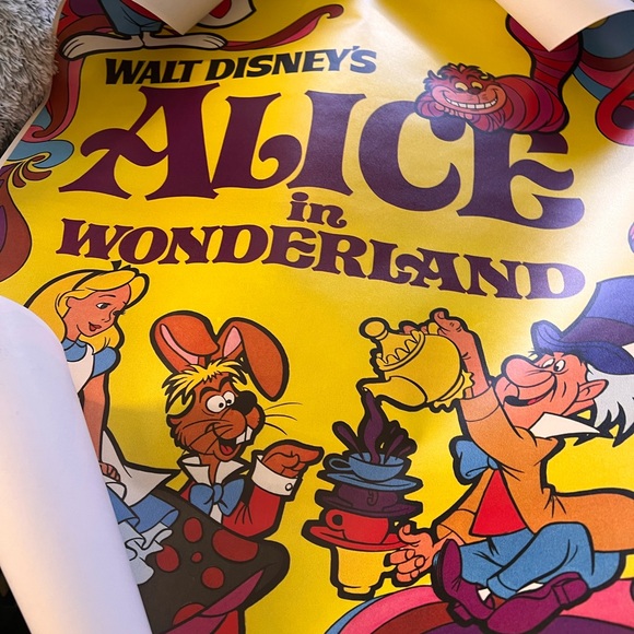 Alice in wonderland poster. - Picture 2 of 5